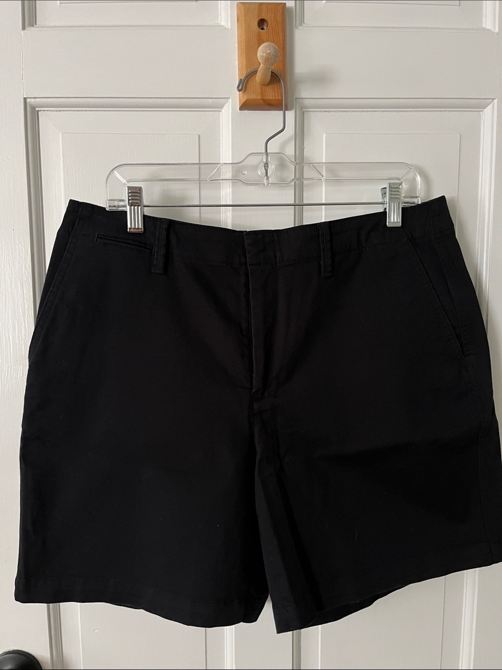 Lands End Women’s 7” Flat Front Casual Shorts with elastic back waistband